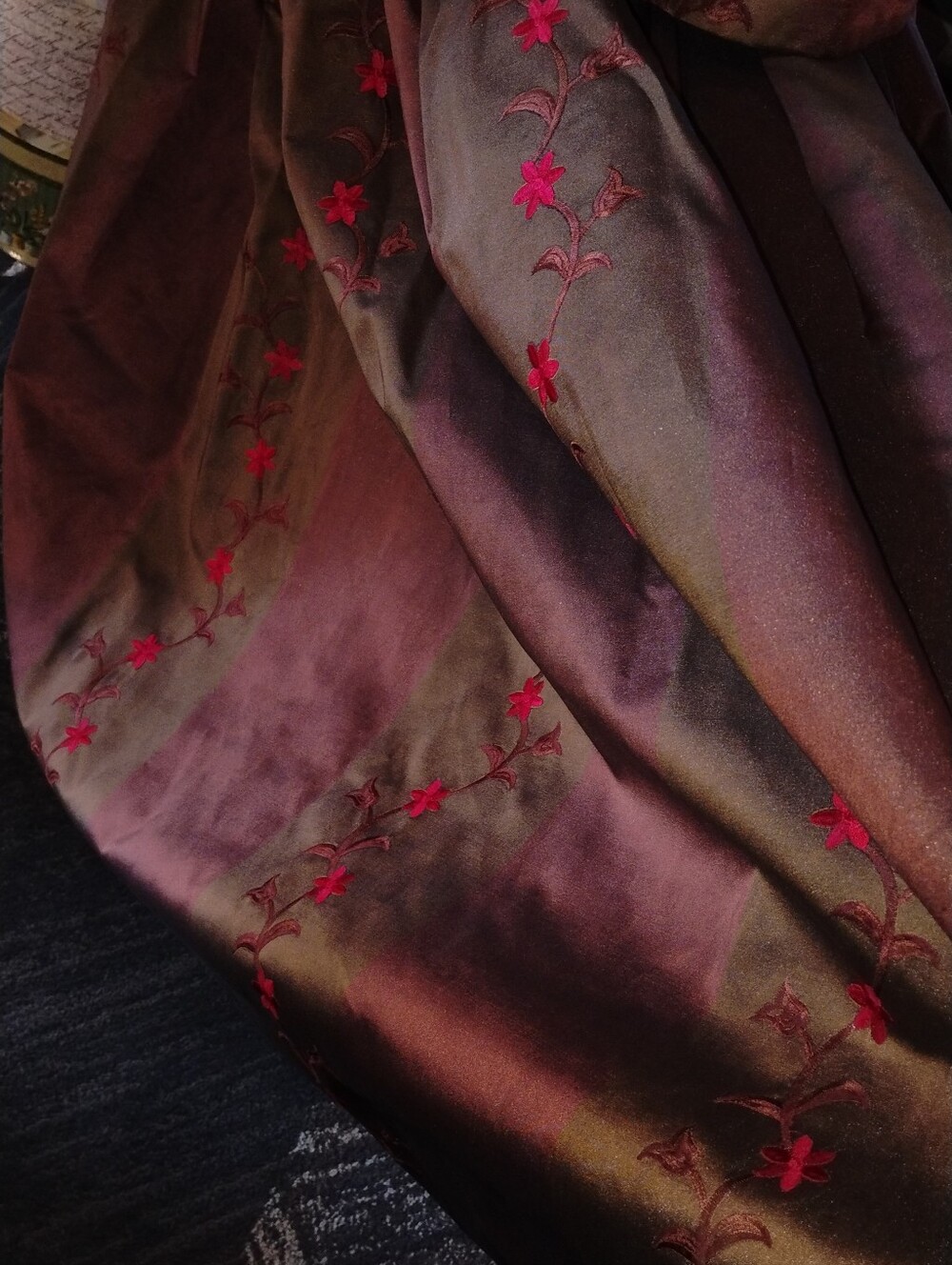 Brown Two Tone Taffeta Victorian Walking Dress Red Floral Embroidery Reenactor - Picture 10 of 15